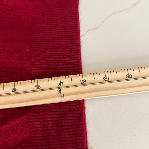 Club Room Sweater VNeck Cashmere Mens SZL Red Pullover Classic Preppy - Picture 8 of 8